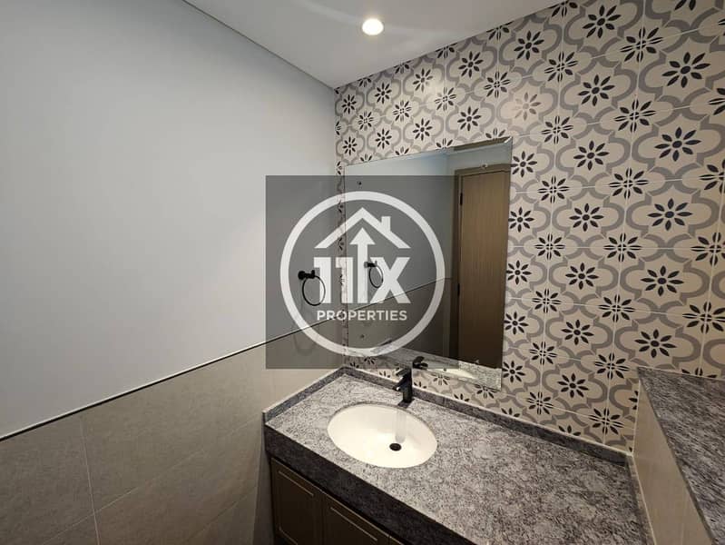 4 BR Townhouse | Multiple Options | Prime Location - Image 9