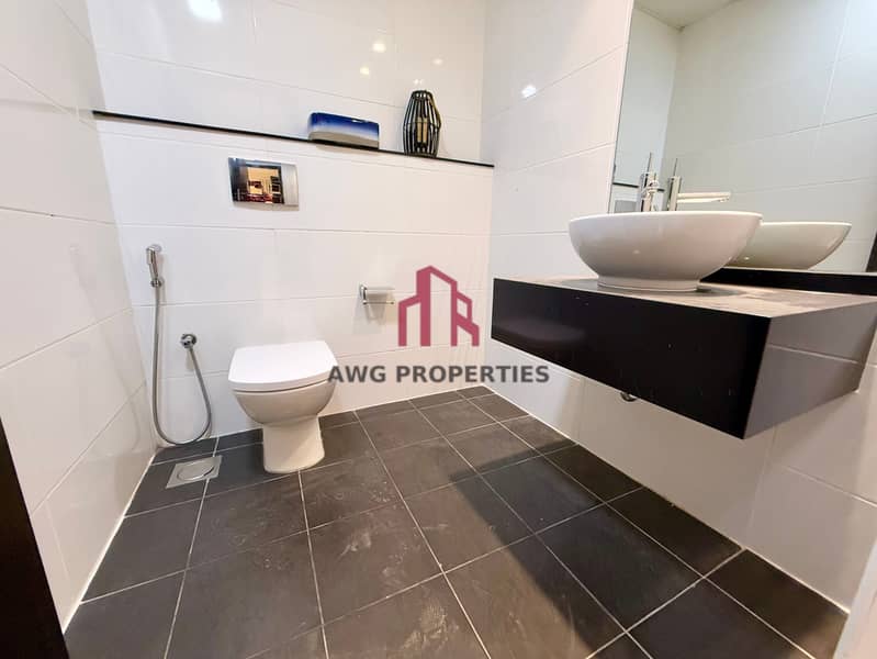 Multiple Options| Spacious| Luxury amenities| Near Metro - Image 11