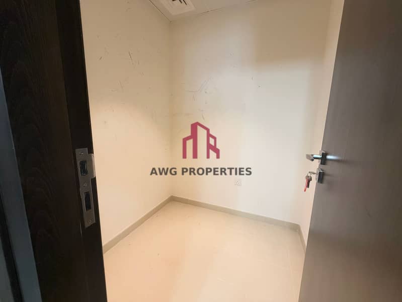 Multiple Options| Spacious| Luxury amenities| Near Metro - Image 13