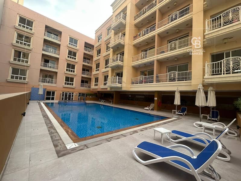 Large 1bedroom | Pool View | 2 Bathrooms