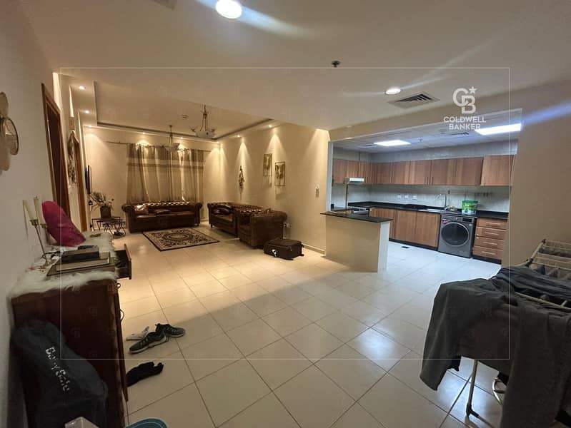 Large 1bedroom | Pool View | 2 Bathrooms