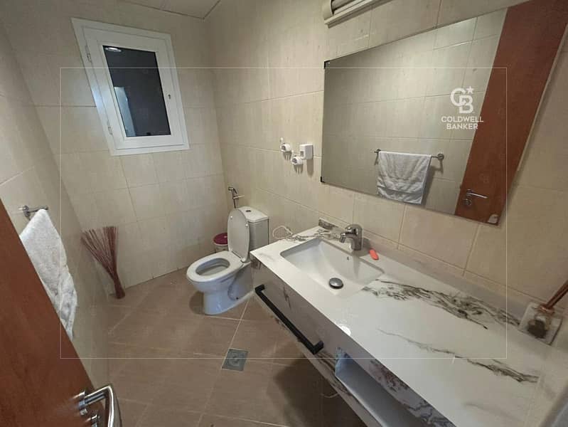 Large 1bedroom | Pool View | 2 Bathrooms - Image 13