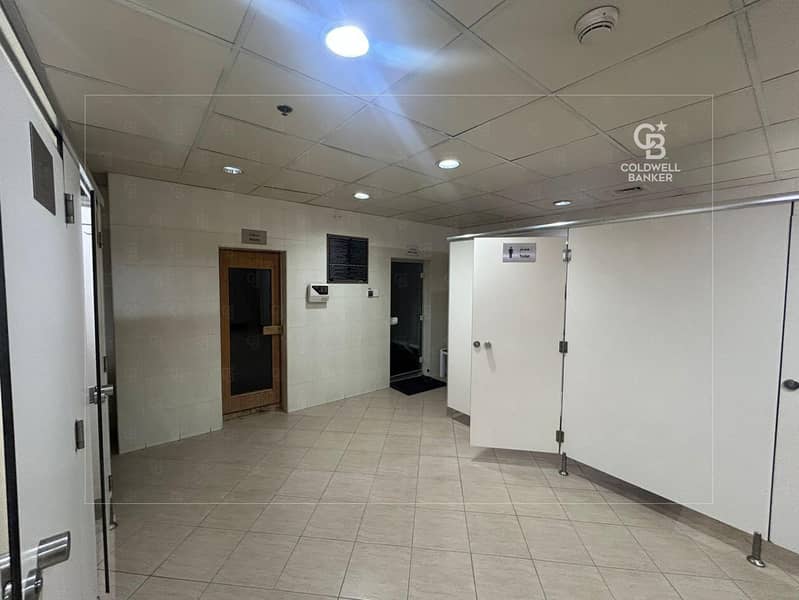 Large 1bedroom | Pool View | 2 Bathrooms - Image 14