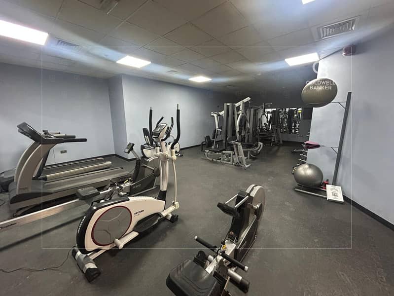 Large 1bedroom | Pool View | 2 Bathrooms - Image 15