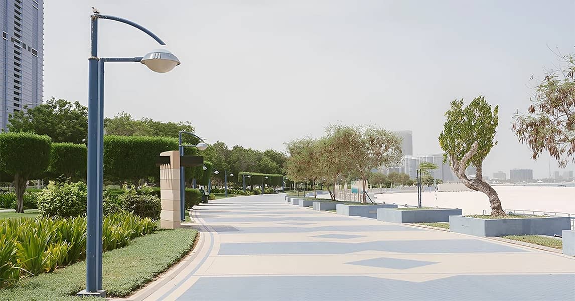 Spacious / Bright Interiors / Modern Layout / High floor / Balcony