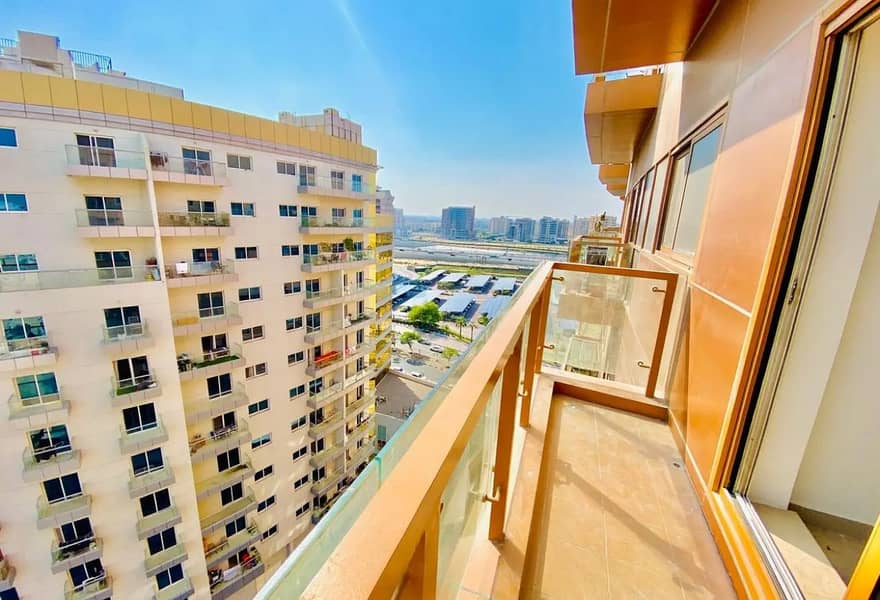 Spacious / Bright Interiors / Modern Layout / High floor / Balcony - Image 9