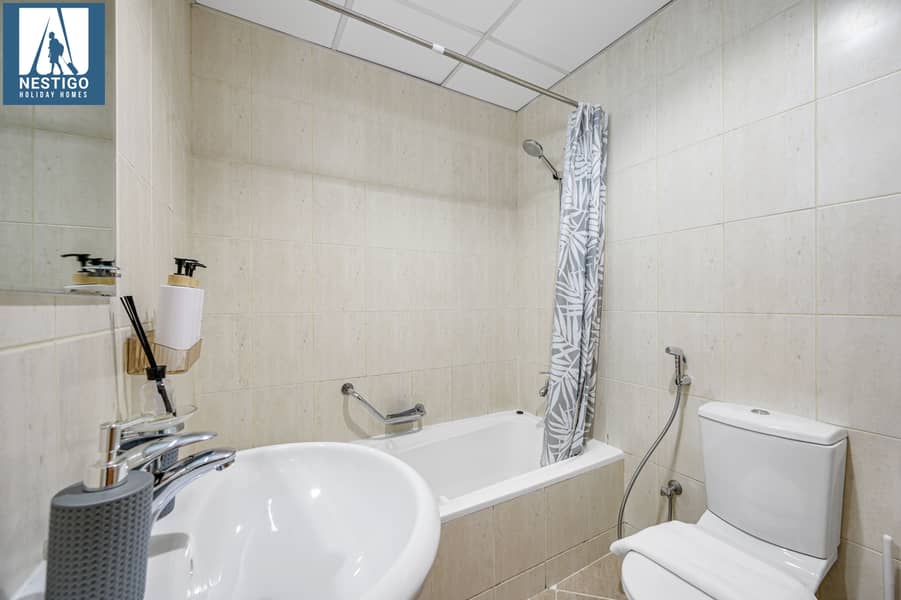 Spacious 1BR-Flexible Rent- All Bills Inclusive - Image 12