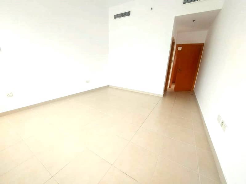 Spacious / Bright Interiors / Modern Layout / High floor / Balcony - Image 6