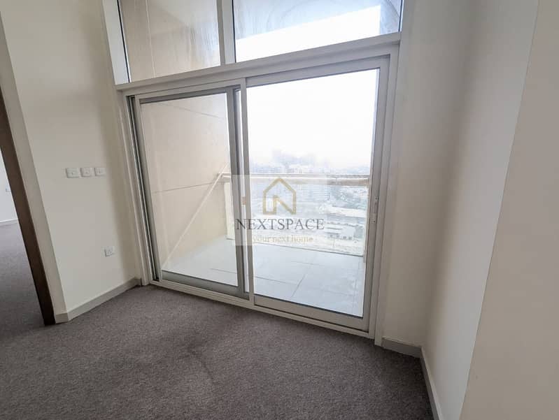 Spacious One-Bedroom I Prime Location I Vacant - Image 8