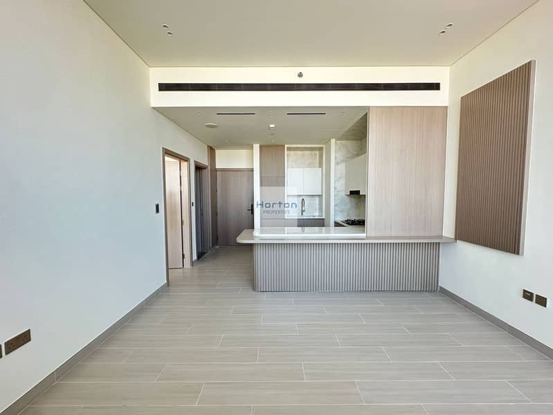 High Floor | Vacant | Private Pool | Near Exit