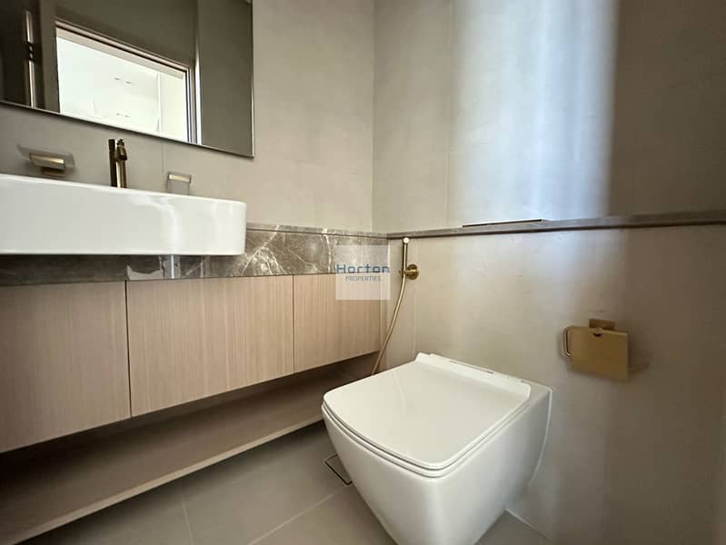 High Floor | Vacant | Private Pool | Near Exit - Image 9