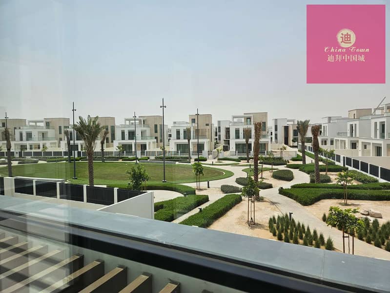 Beautiful Villa | Exclusive | Single Row | Backing On Central Park | Roof Access | Attractive Price