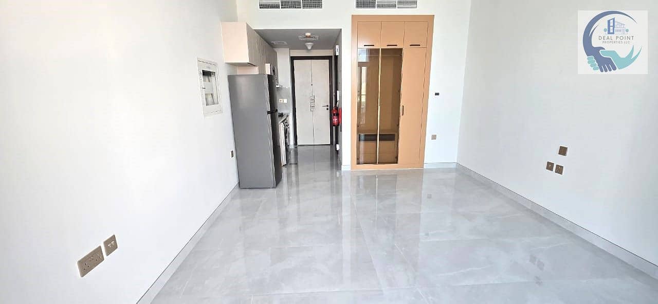 5 Mins from Dubai Science Park || Close to Dubai Hills Mall & Schools || Gym, Pool, Jacuzzi, Spa & Table Tennis || Onsite Retail & Cafe