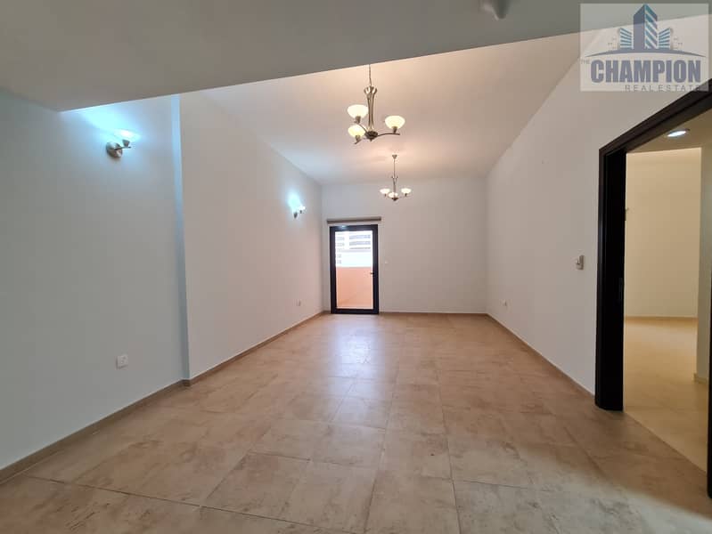 High Floor - Chiller Free - Spacious & Vibrant - Close Kitchen - Convertible to Freehold - Image 7