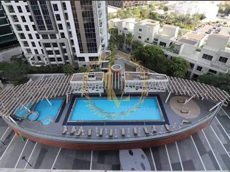 Huge 1 BR in Executive Towers - Sheikh Zayed Road