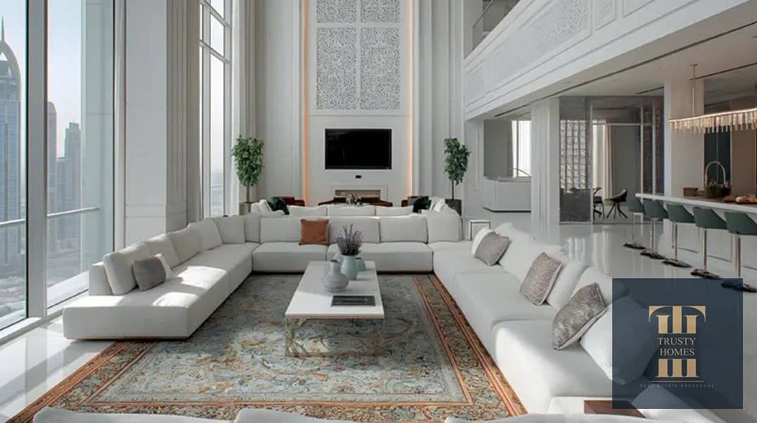 8 livingroom. jpg
