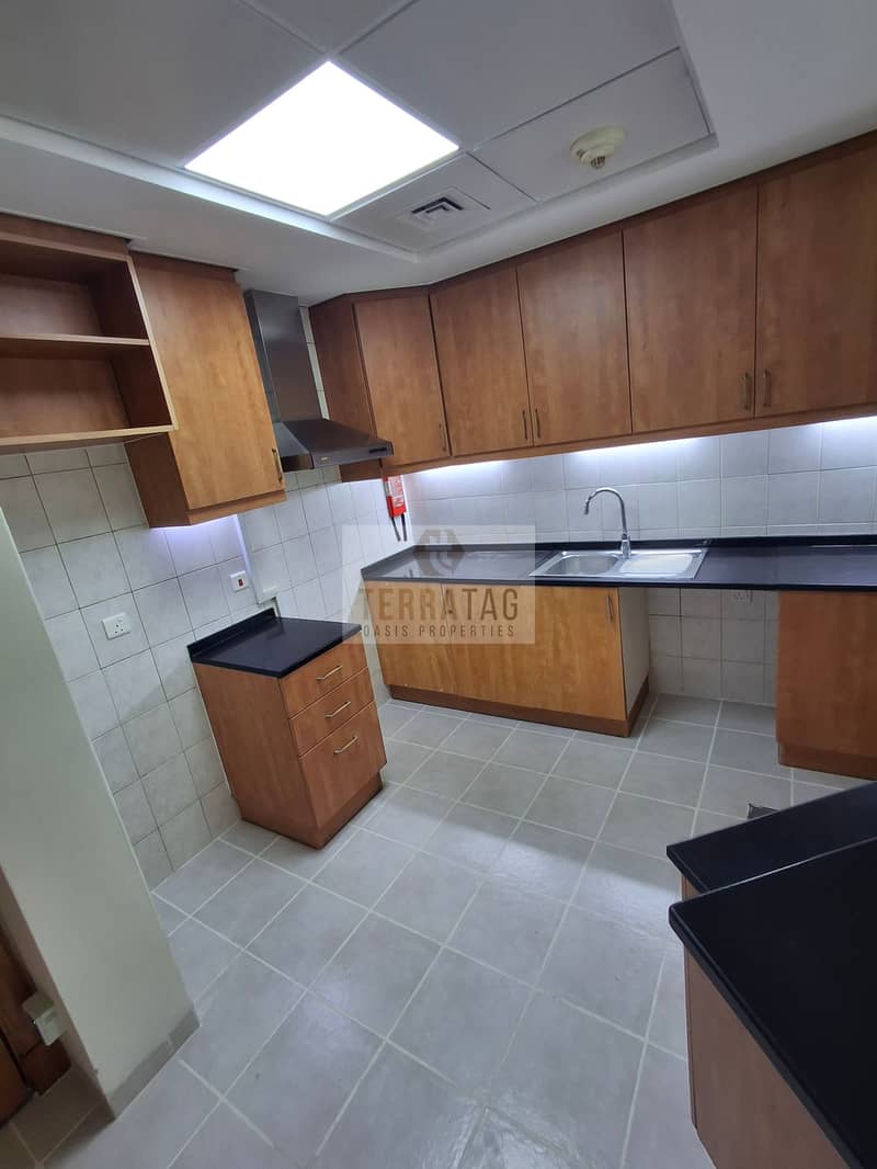 DEAL MULTIPLE ONE BEDROOM WITH BALCONY FOR SALE ONLY 745K