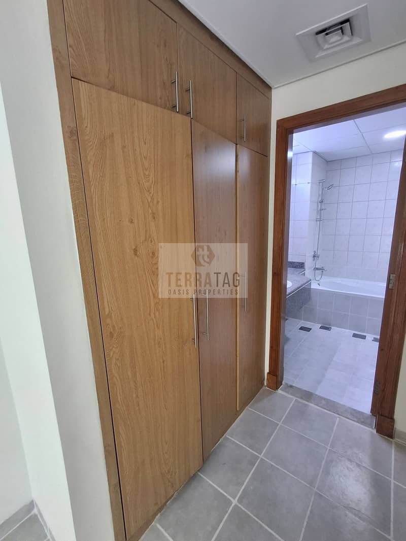 DEAL MULTIPLE ONE BEDROOM WITH BALCONY FOR SALE ONLY 745K - Image 10
