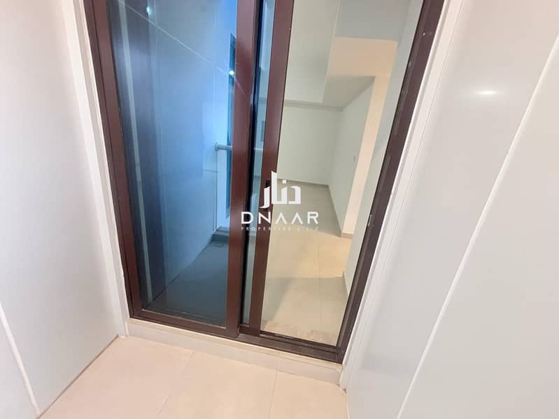 Spacious & Premium Quality 2BHK in PRIME LOCATION | Ready to Move in | Closed Kitchen | Brand New