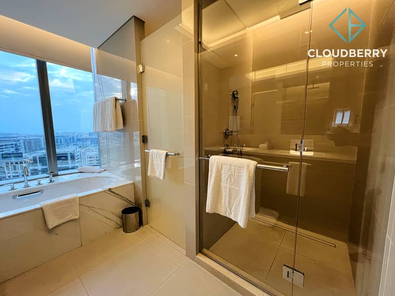 Luxurious | Burj Khalifa View | Fully Furnished - Image 13