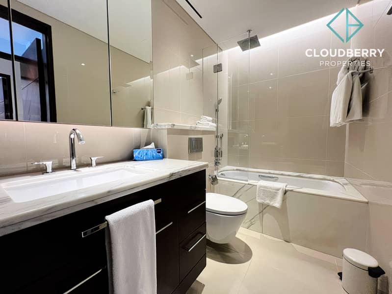 Luxurious | Burj Khalifa View | Fully Furnished - Image 15