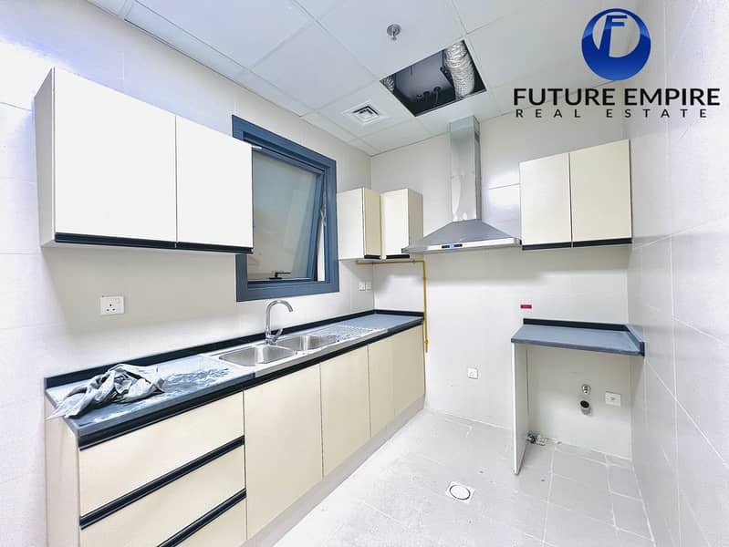 Last Unit - 1Bhk+Maids - Brand New - Near Metro