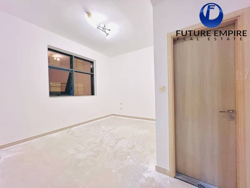 Last Unit - 1Bhk+Maids - Brand New - Near Metro