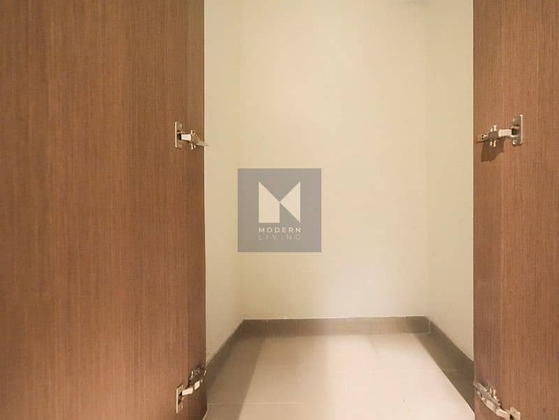 Stunning Burj Khalifa & Fountain View | High Floor | Furnished - Image 14