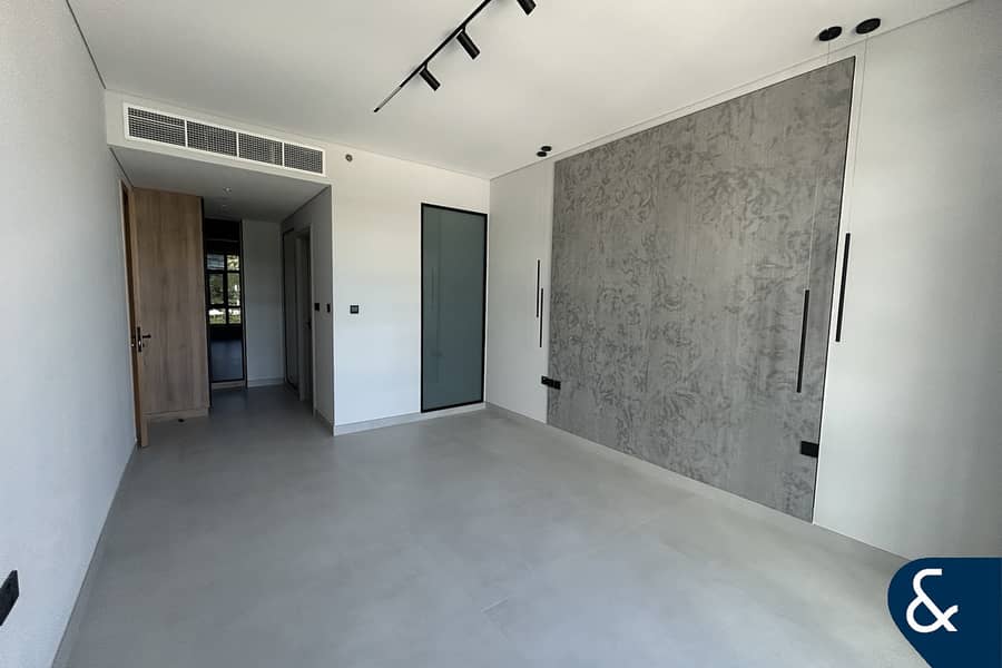 Fully Upgraded | Two Bedrooms | Vacant - Image 18