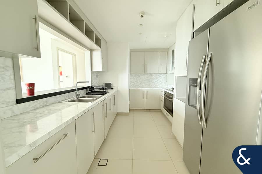 Full Burj Khalifa View | Upgraded | Vacant