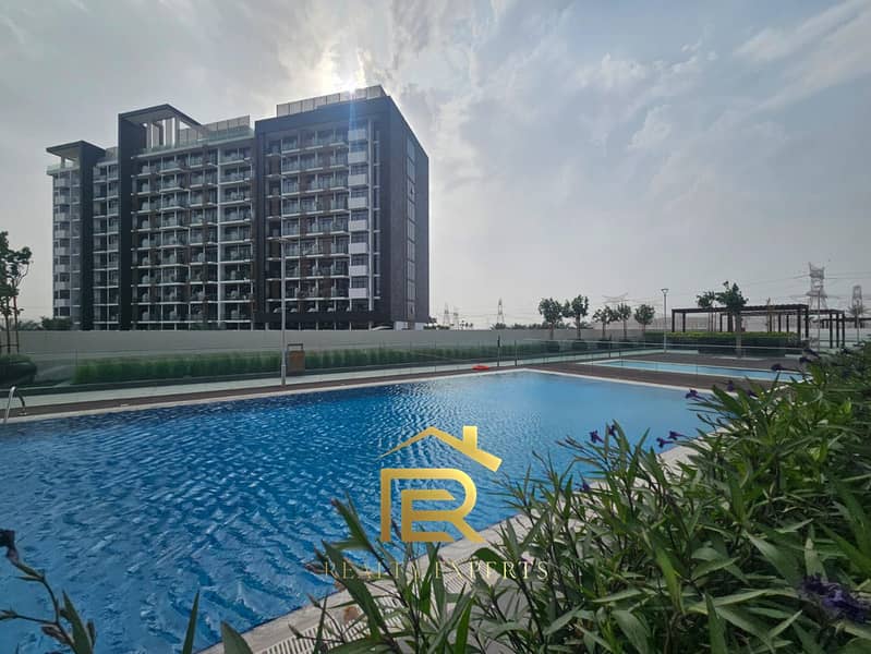 FULL BURJKHALIFA VIEW BIGGEST LAYOUT CHILLER FREE - Image 8