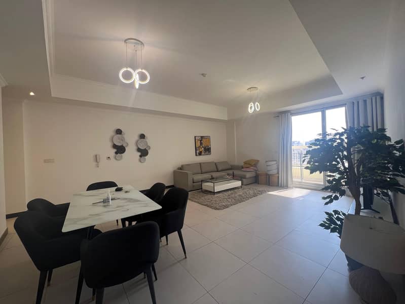 Large 2 BR Opposite Park Attractive Price