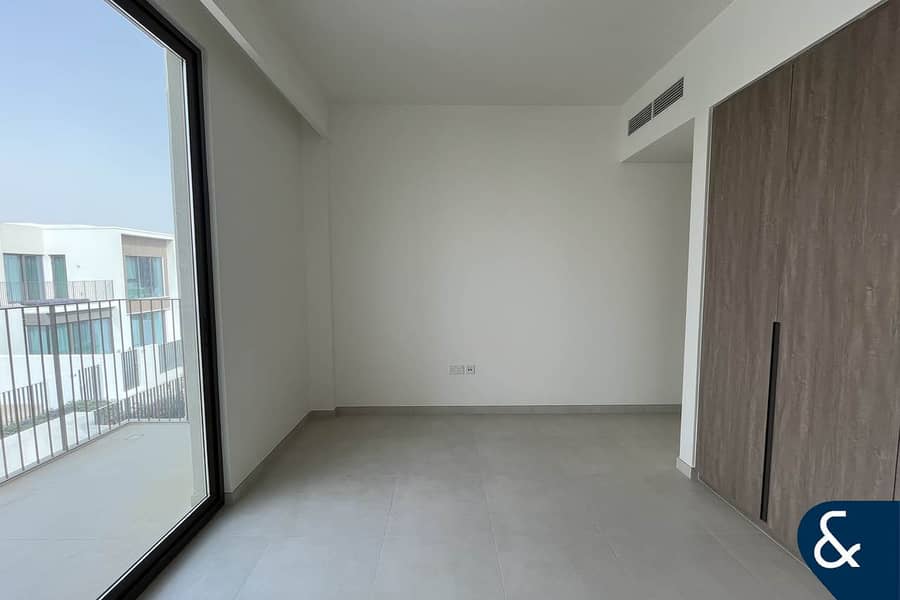 Green Belt Backing | Brand New | Vacant - Image 8