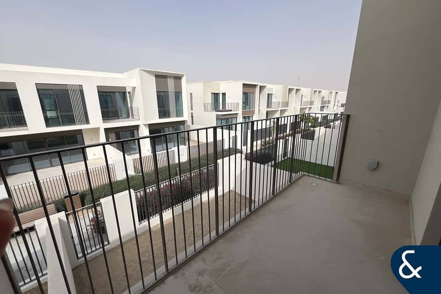 Green Belt Backing | Brand New | Vacant - Image 9