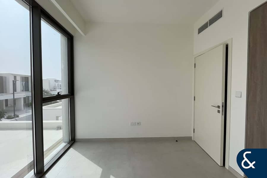 Green Belt Backing | Brand New | Vacant - Image 13