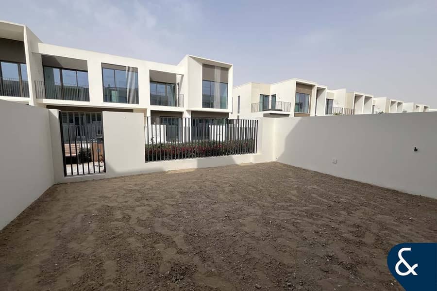 Green Belt Backing | Brand New | Vacant - Image 15