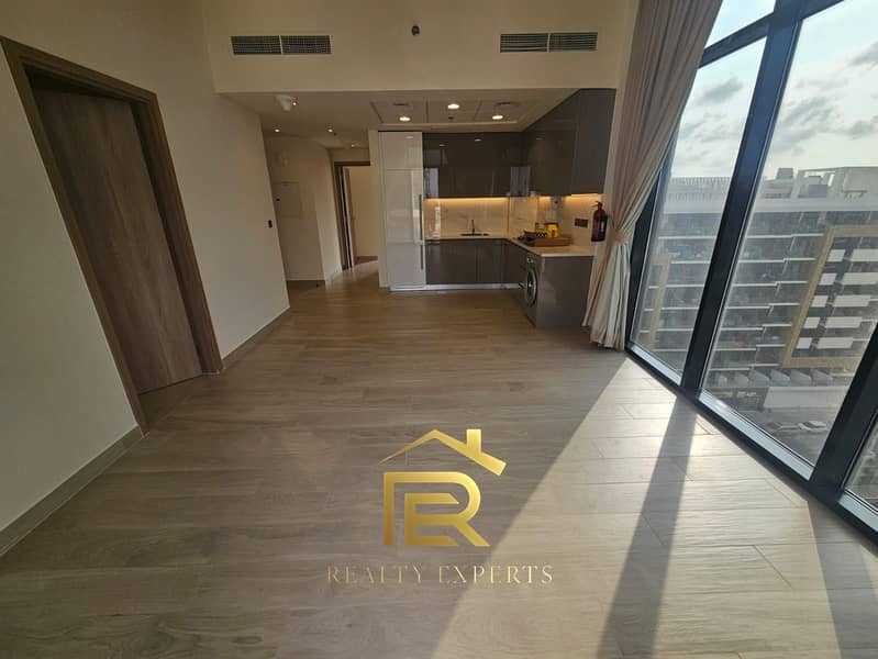 OUTSTANDING BURJKHLIFA AND POOL VIEW |CHILLER FREE