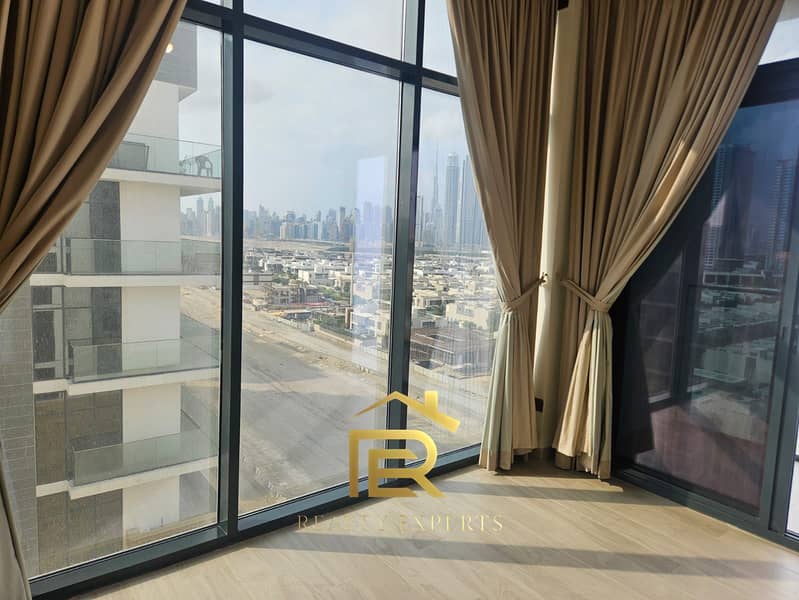 OUTSTANDING BURJKHLIFA AND POOL VIEW |CHILLER FREE - Image 11