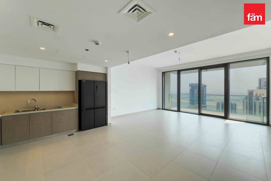 High Floor Apt | Amazing Park View | Vacant