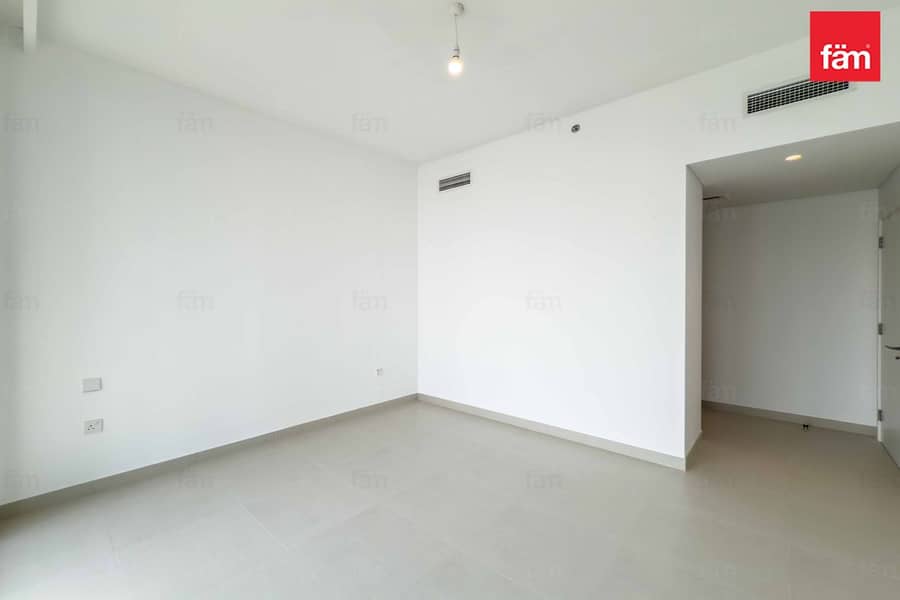 High Floor Apt | Amazing Park View | Vacant - Image 20