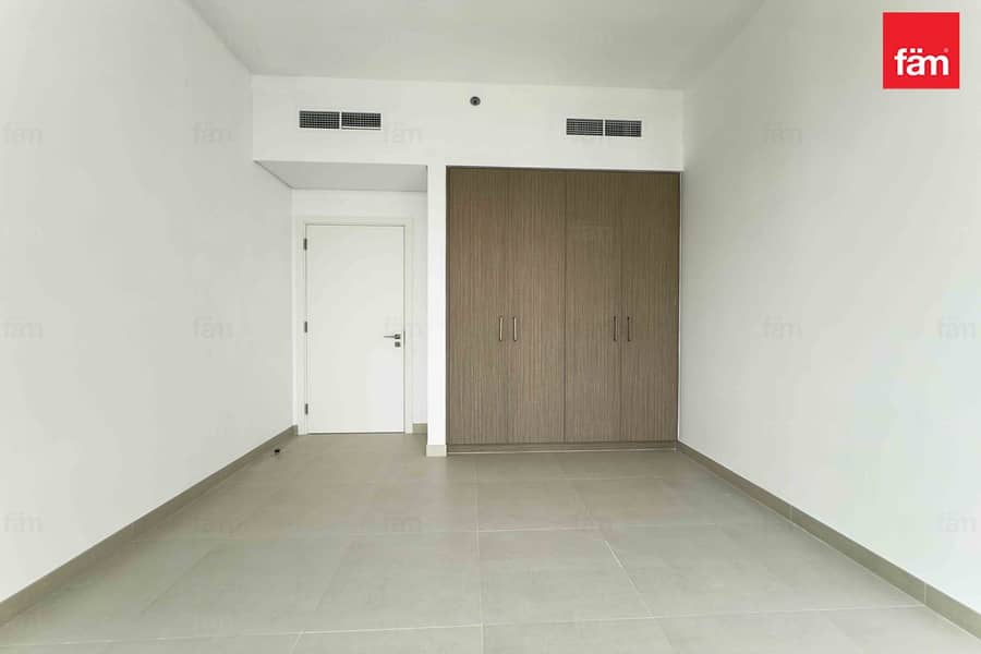 High Floor Apt | Amazing Park View | Vacant - Image 28