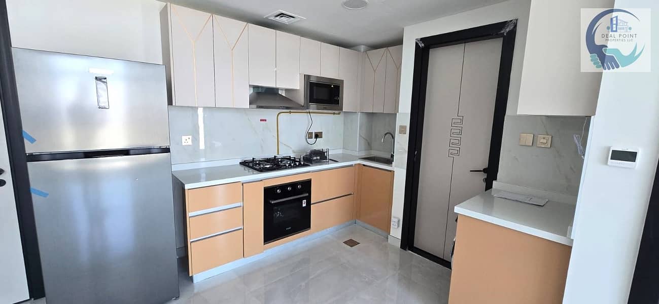 Close to Dubai Hills Mall & Schools || 5 Mins from Dubai Science Park || Gym, Pool, Jacuzzi, Spa & Table Tennis || Onsite Retail & Cafe - Image 17