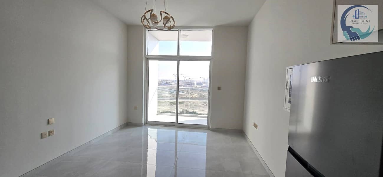 Close to Dubai Hills Mall & Schools || 5 Mins from Dubai Science Park || Gym, Pool, Jacuzzi, Spa & Table Tennis || Onsite Retail & Cafe - Image 18