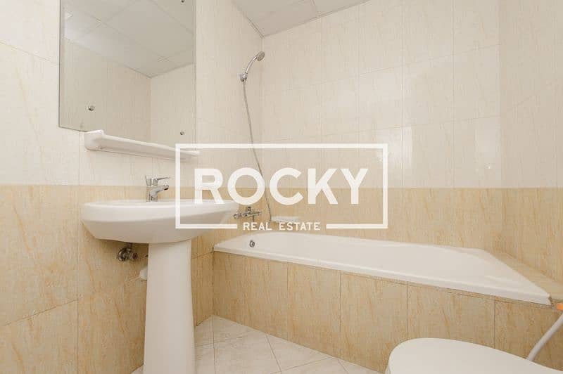 Very Spacious 1 B/R with Covered Parking | Warsan 4 - Image 12