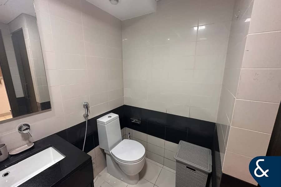 1 Bed | 2 Bath | Furnished | Available Now - Image 8