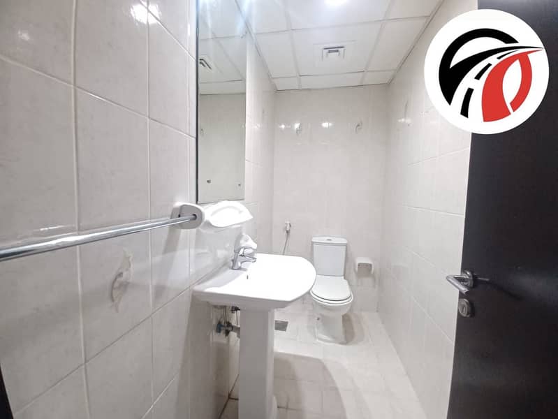 Close to Metro 1Bhk 1 Month Free Available Now 58k