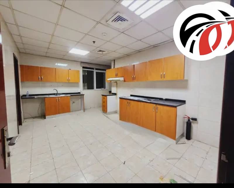 Spacious 3Bhk duplex Close to Metro Available 105k - Image 17