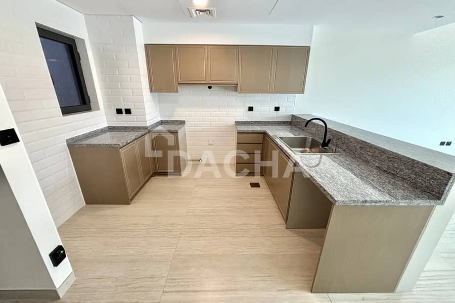 LARGE PLOT | TRUE CORNER | READY JAN 26