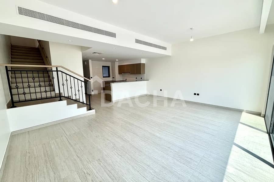 LARGE PLOT | TRUE CORNER | READY JAN 26