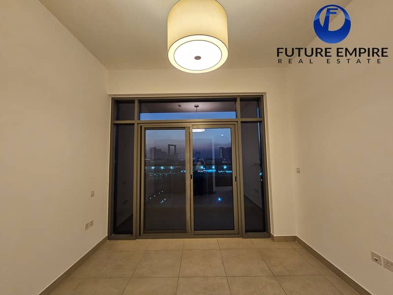 Luxurious 3BHK | Kids Play Area | Nearby Metro - Image 6